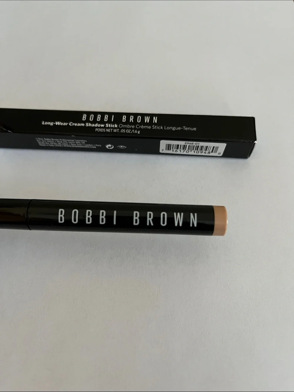 🆕 Bobbi Brown long-wear cream shadow stick, vanilla
